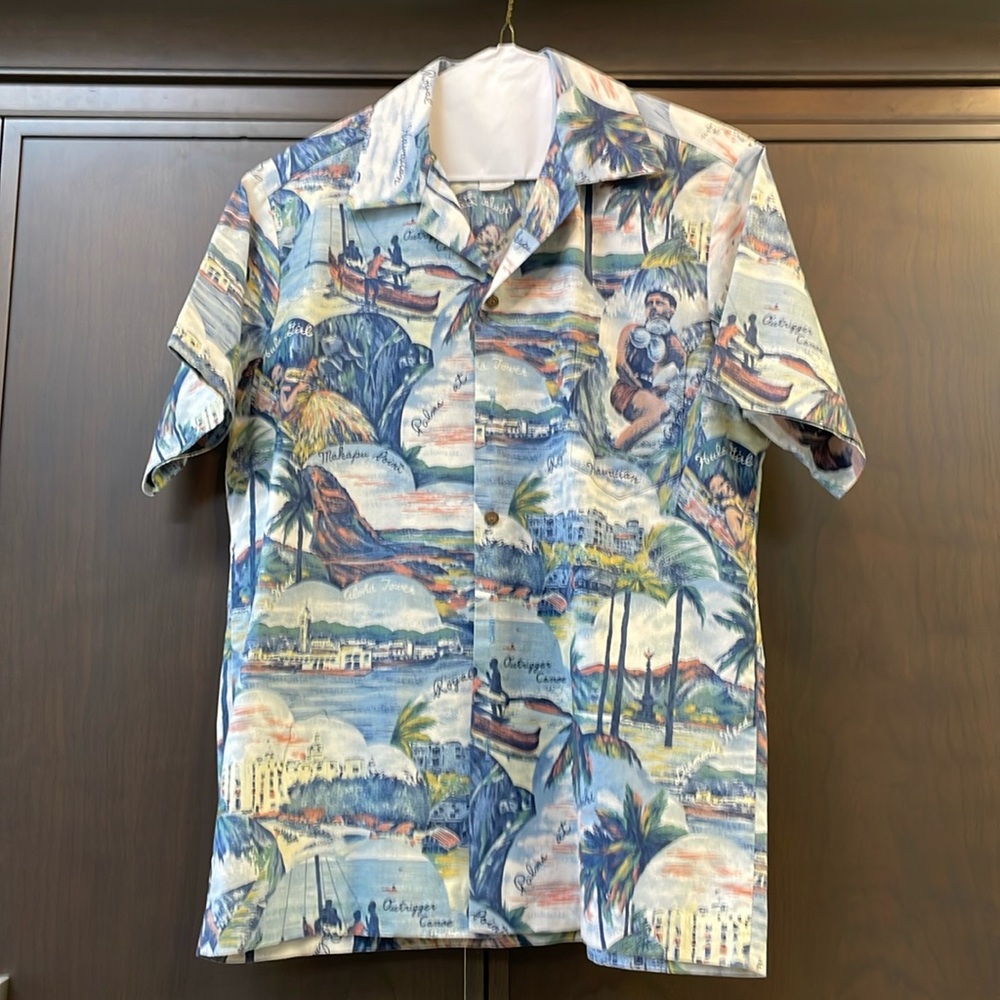 HILO HATTIE ALOHA SHIRT SIZE L 100%COTTON MADE IN HAWAII